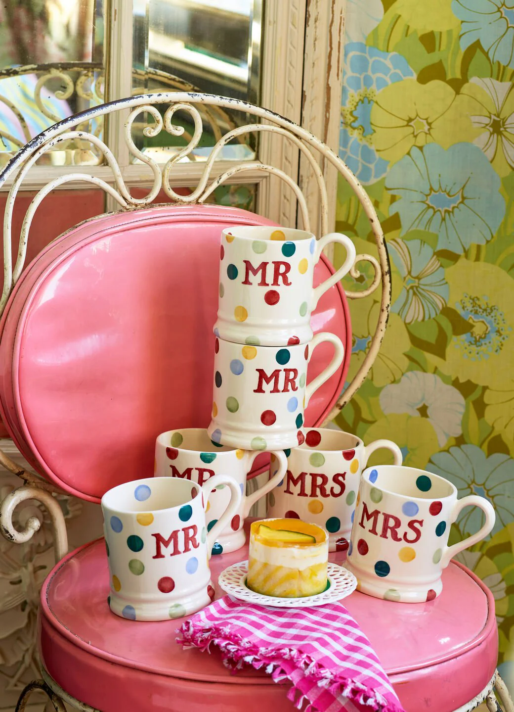 Polka Dot 'Mr & Mr' Set of 2 1/2 Pint Mugs Boxed - Image 8